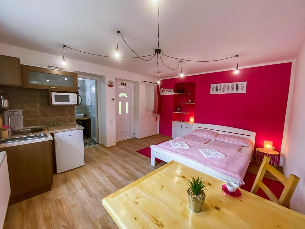 Julia Apartman Pacir 外观 照片