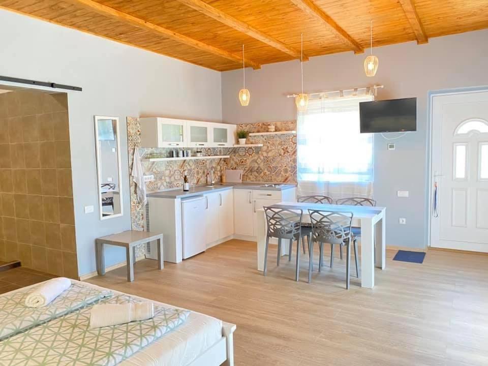 Julia Apartman Pacir 外观 照片